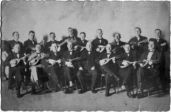 Historische Aufnahme des Orchesters